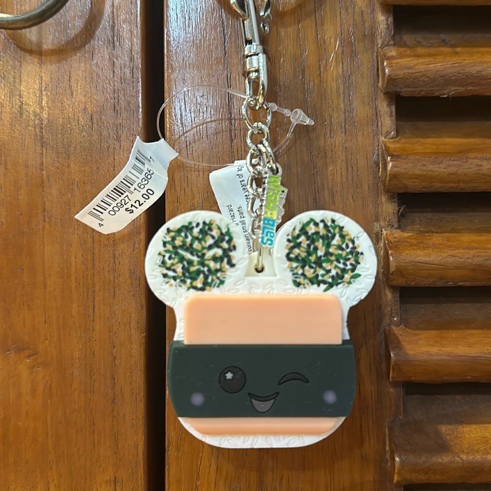 DISNEY AULANI - NWT- Spam Musubi wishable key ring